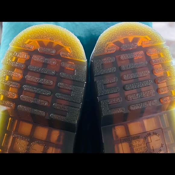 Mens size 11 smooth leather Dr.Martens - Picture 5 of 7